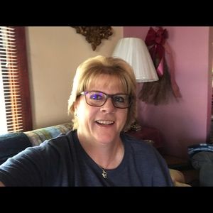 Meet your Posher, Michele